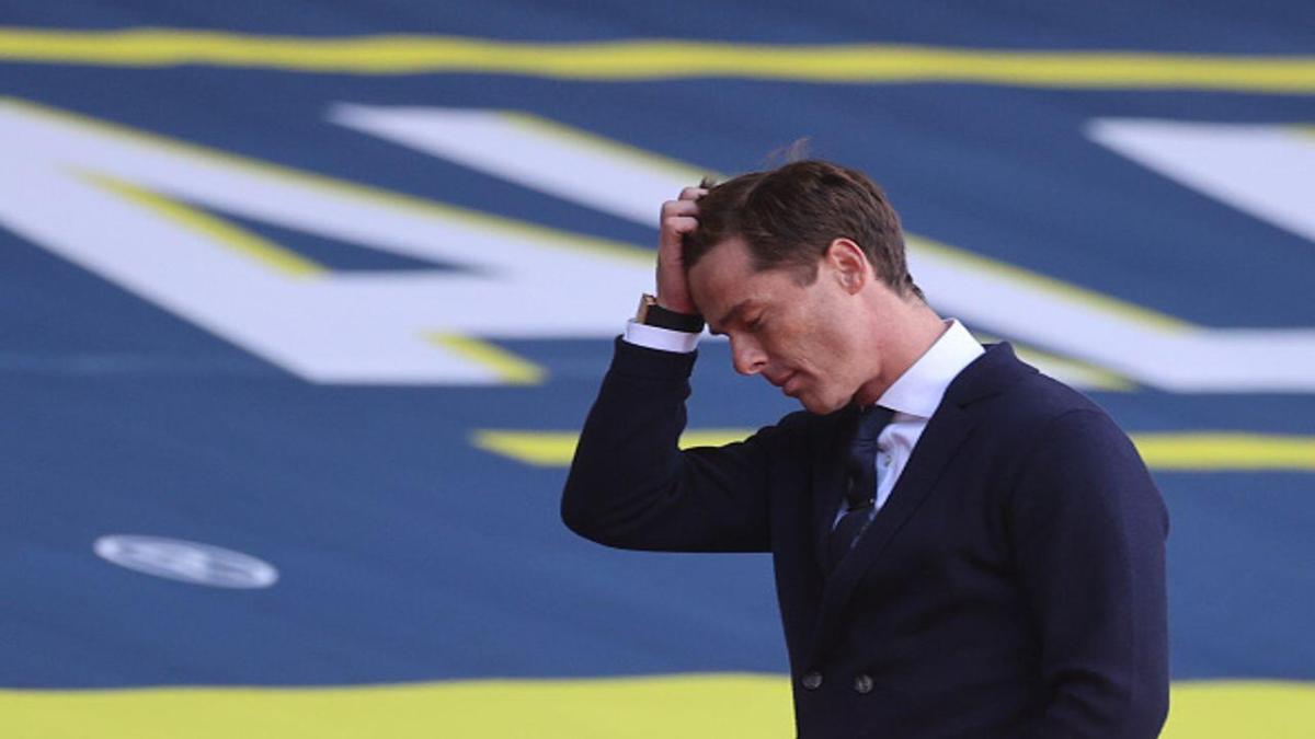Burnley manager Scott Parker